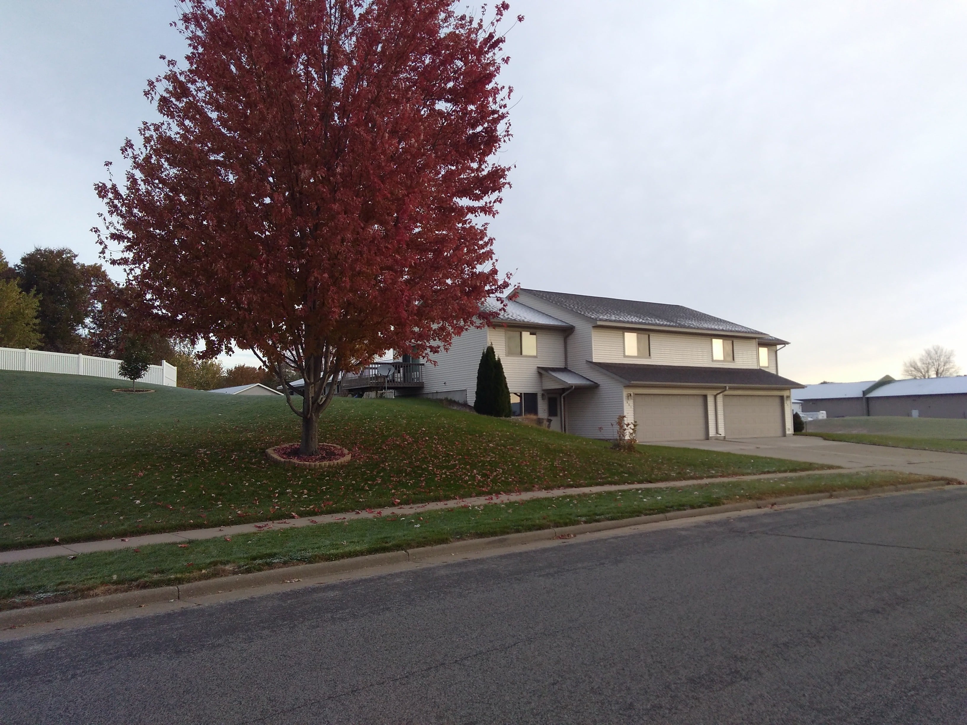 # bedroom 2 bath twin home in holmen wi.